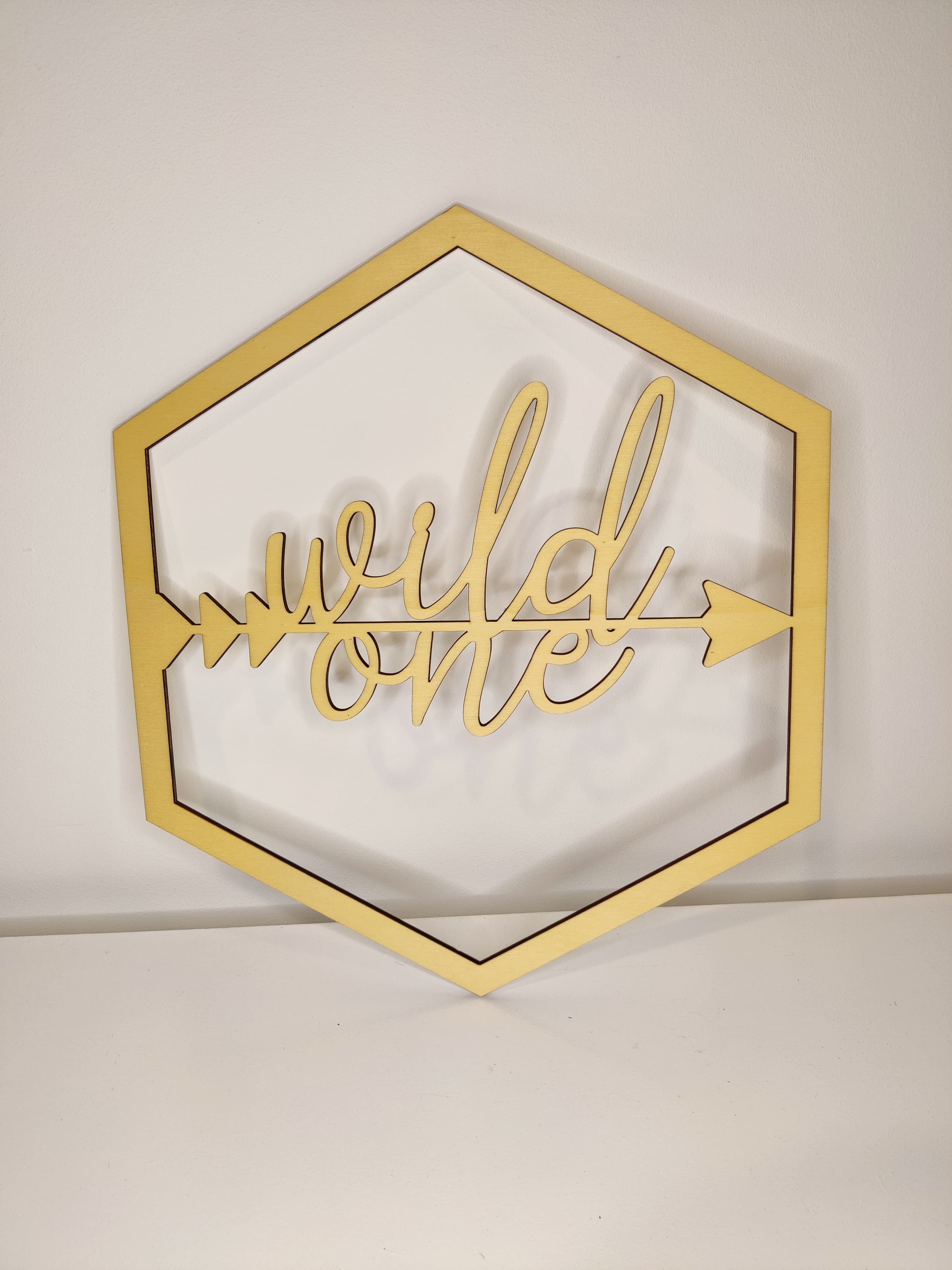 Cut-out "Wild One" hexagon hout - naturel