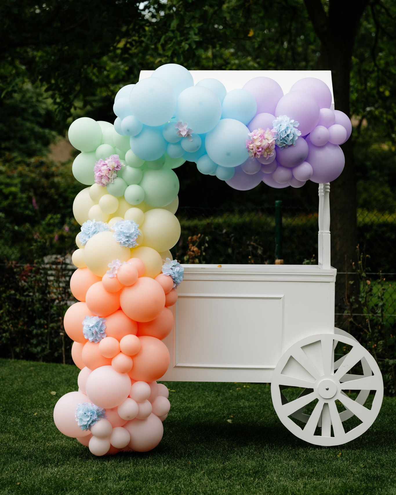 candycart met ballondecoratie